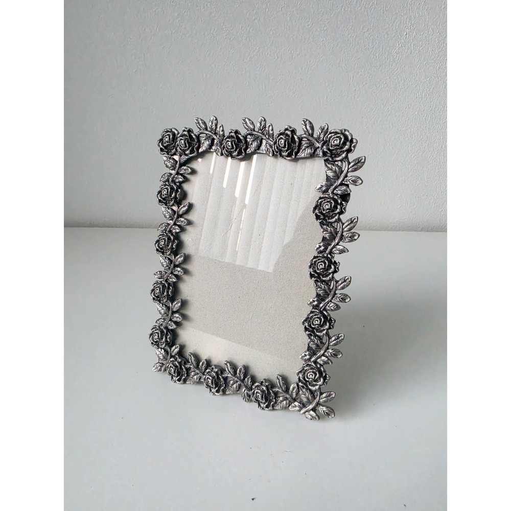 Vintage Silver Tone Metal Rose Vine Picture Frame Ornate Floral 4x6 Tabletop